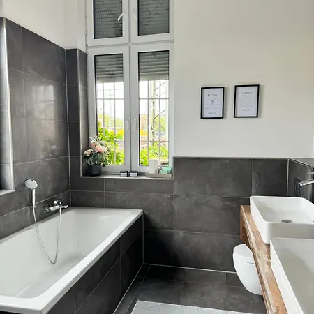 Heaven Homes - Im Herzen Der Hafenstadt Homestay Dusseldorf